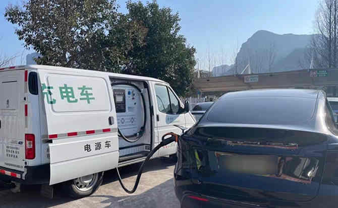 纳溪区汽车搭电